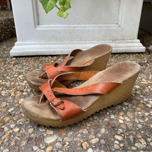 Vintage 1980’s USA made gum sole wedge thongs size 6 7 - Picture 1 of 5